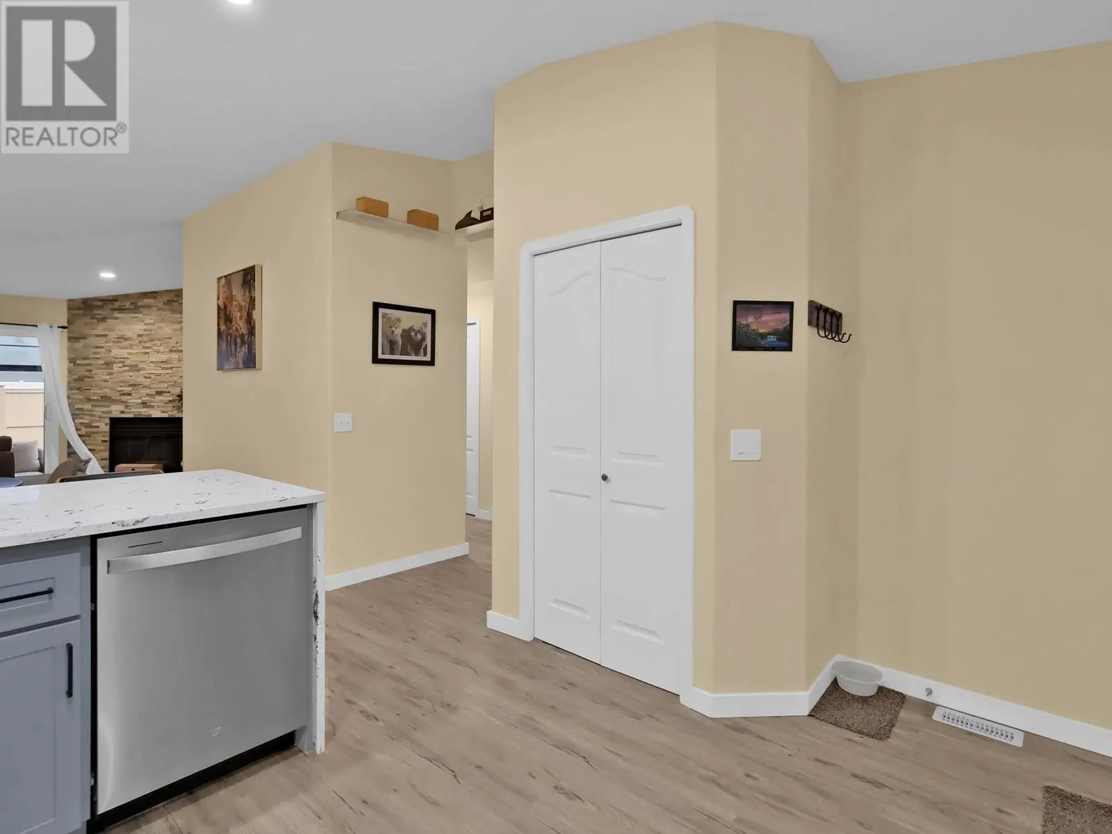 2210 Louie Drive Unit# 26