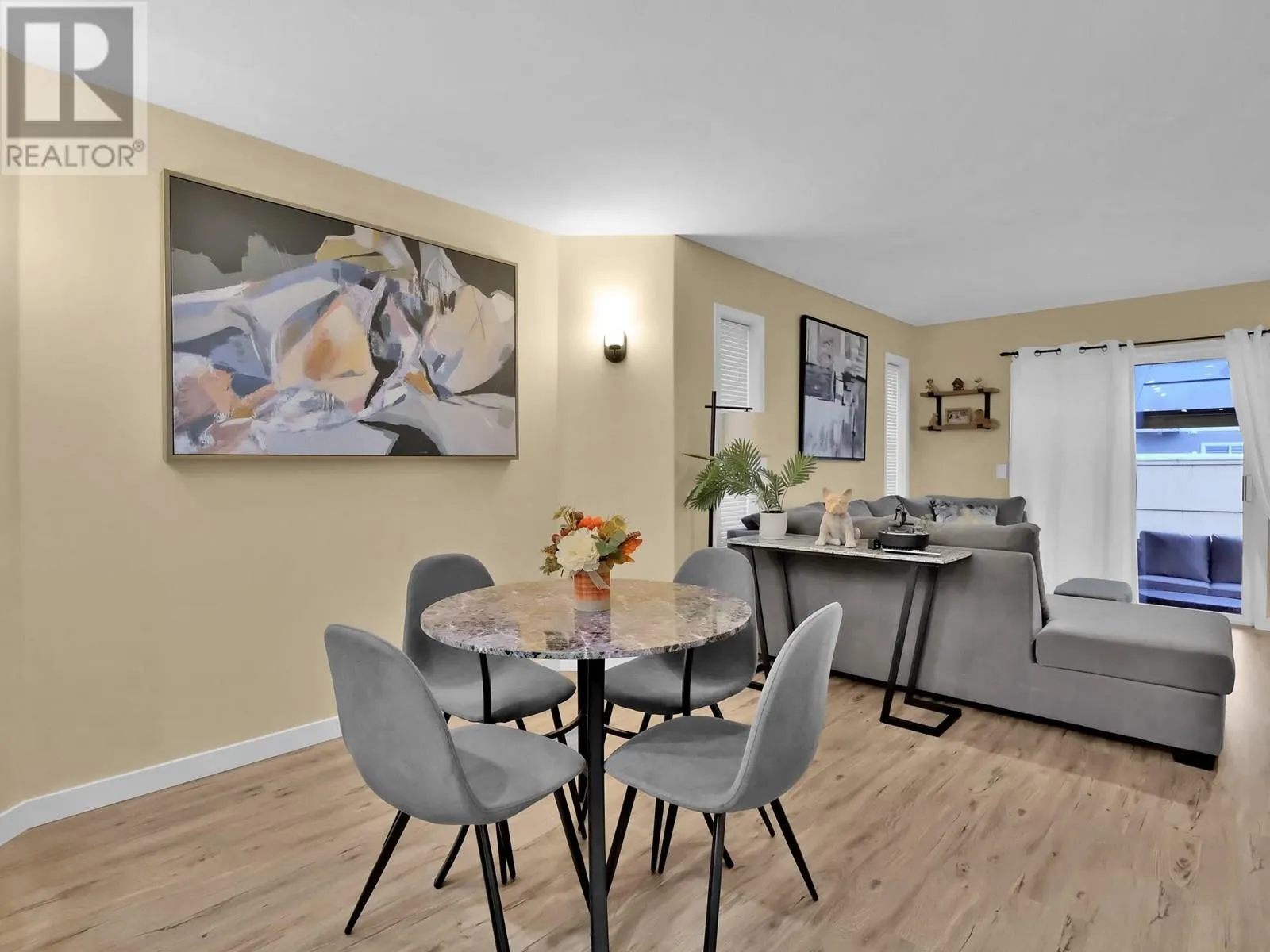 2210 Louie Drive Unit# 26