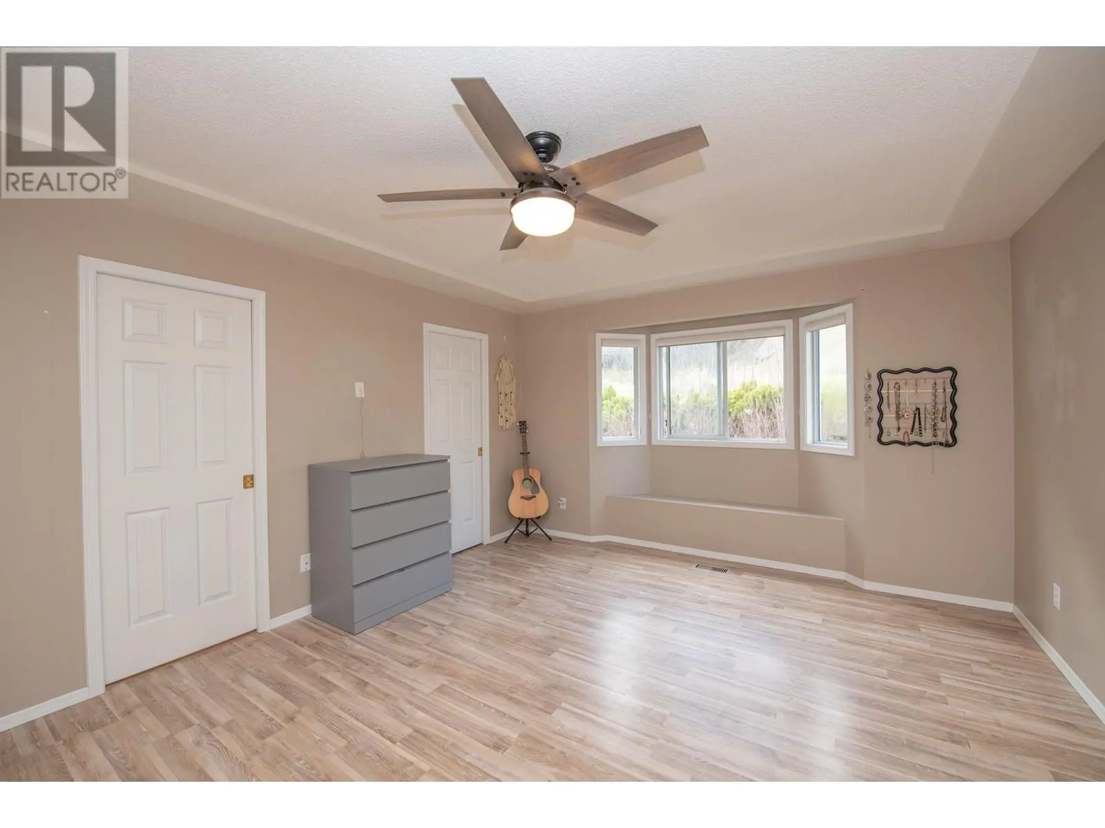3910 32 Avenue Unit# 2