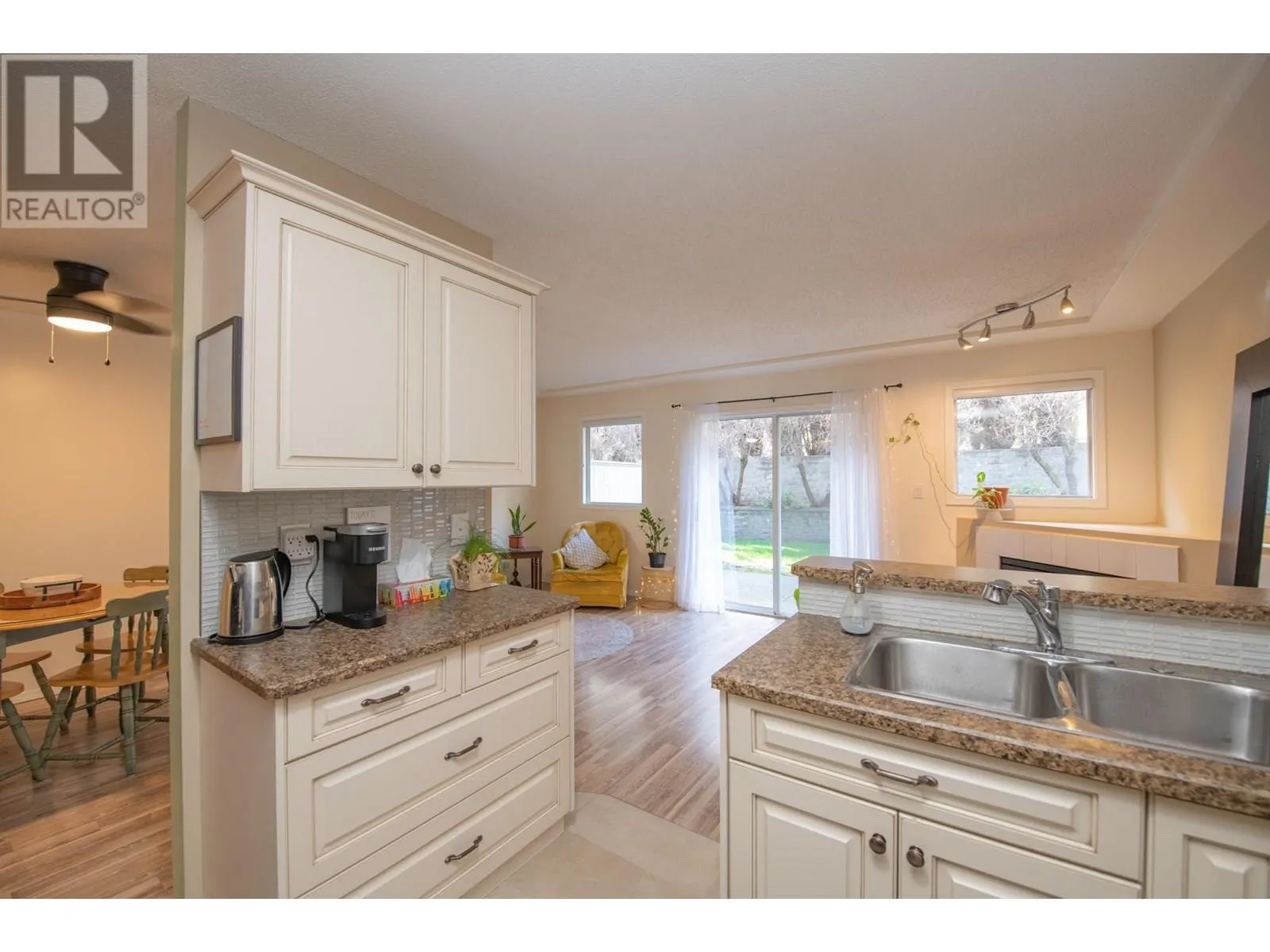 3910 32 Avenue Unit# 2