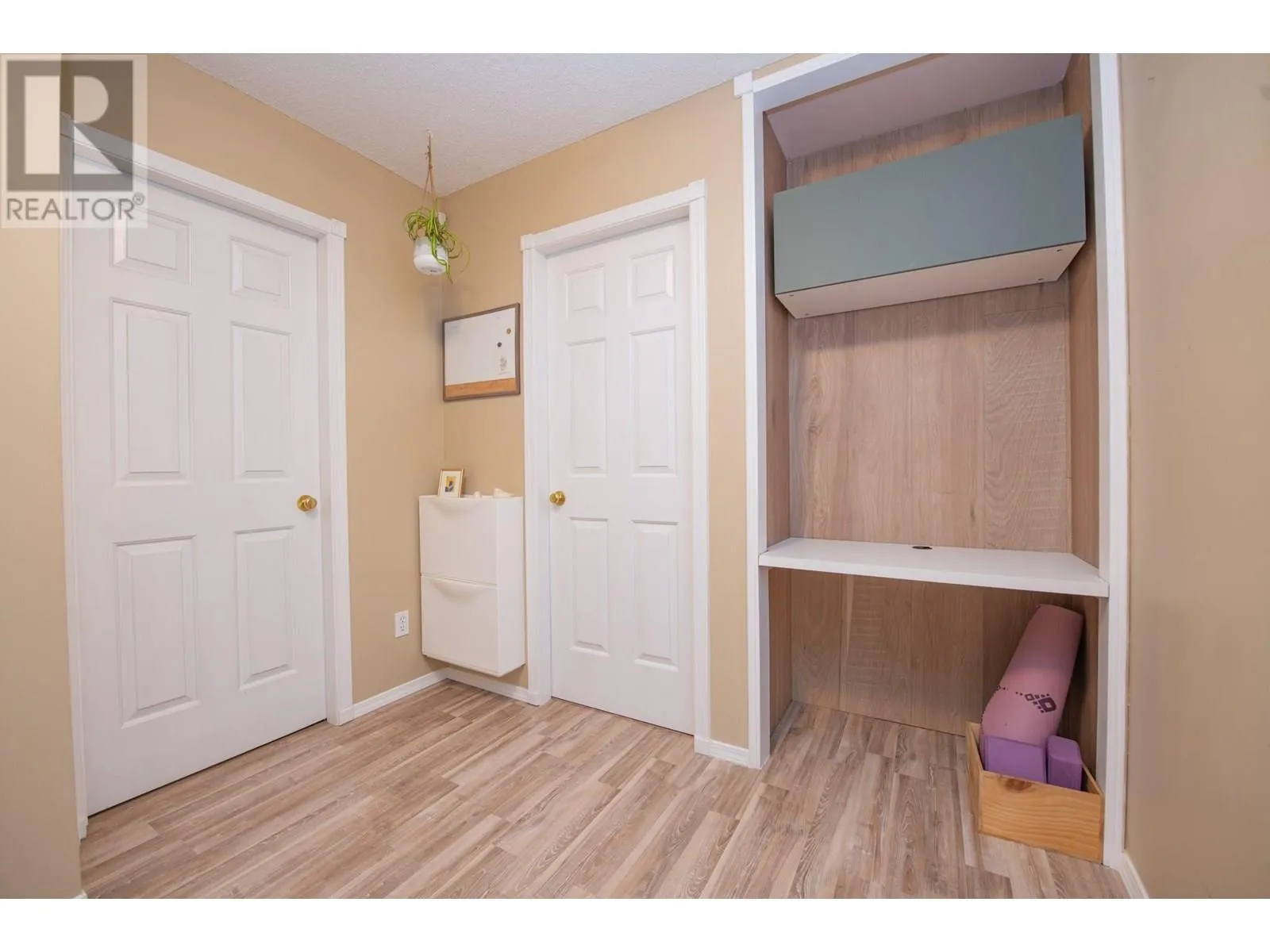 3910 32 Avenue Unit# 2