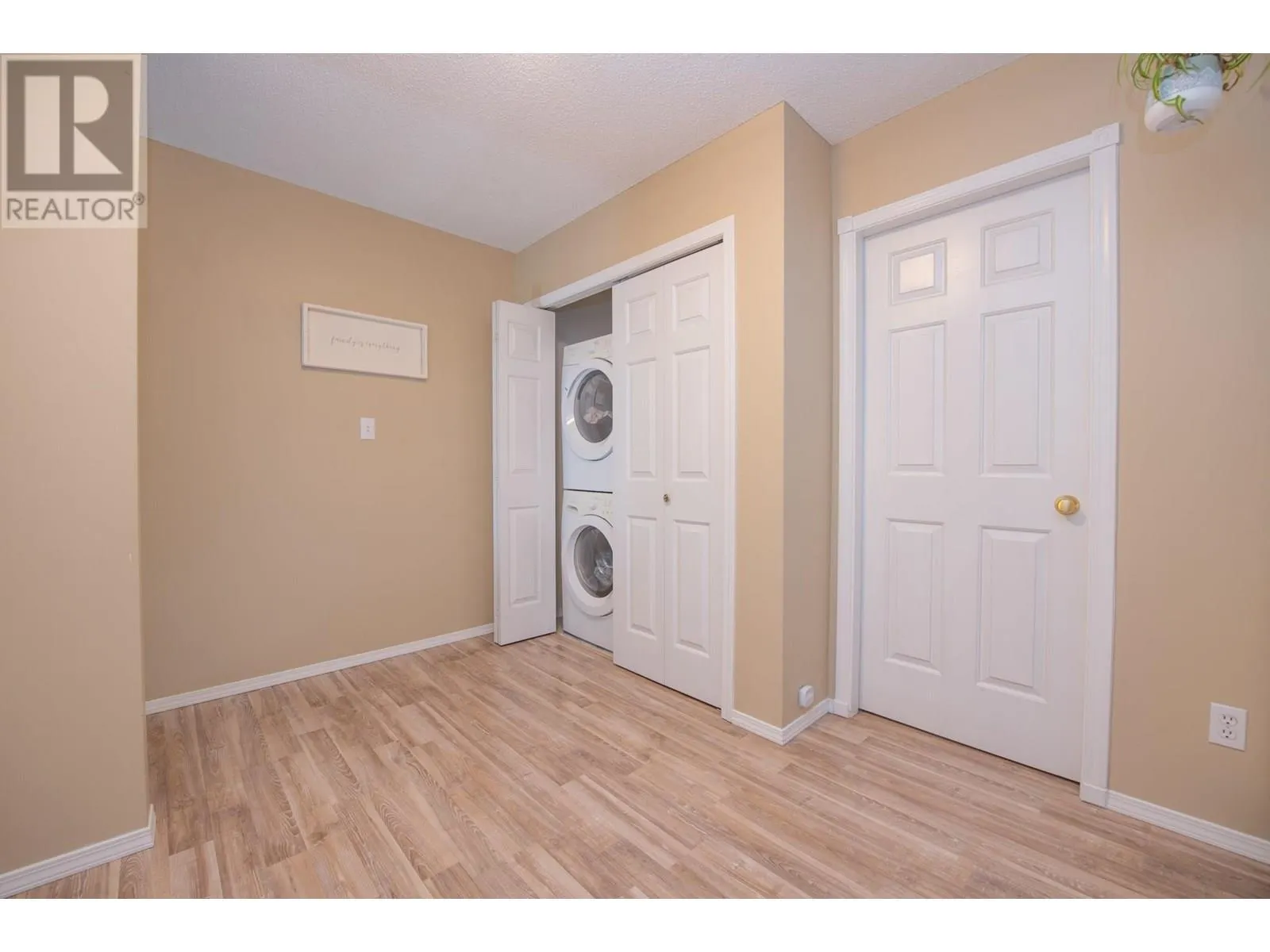 3910 32 Avenue Unit# 2