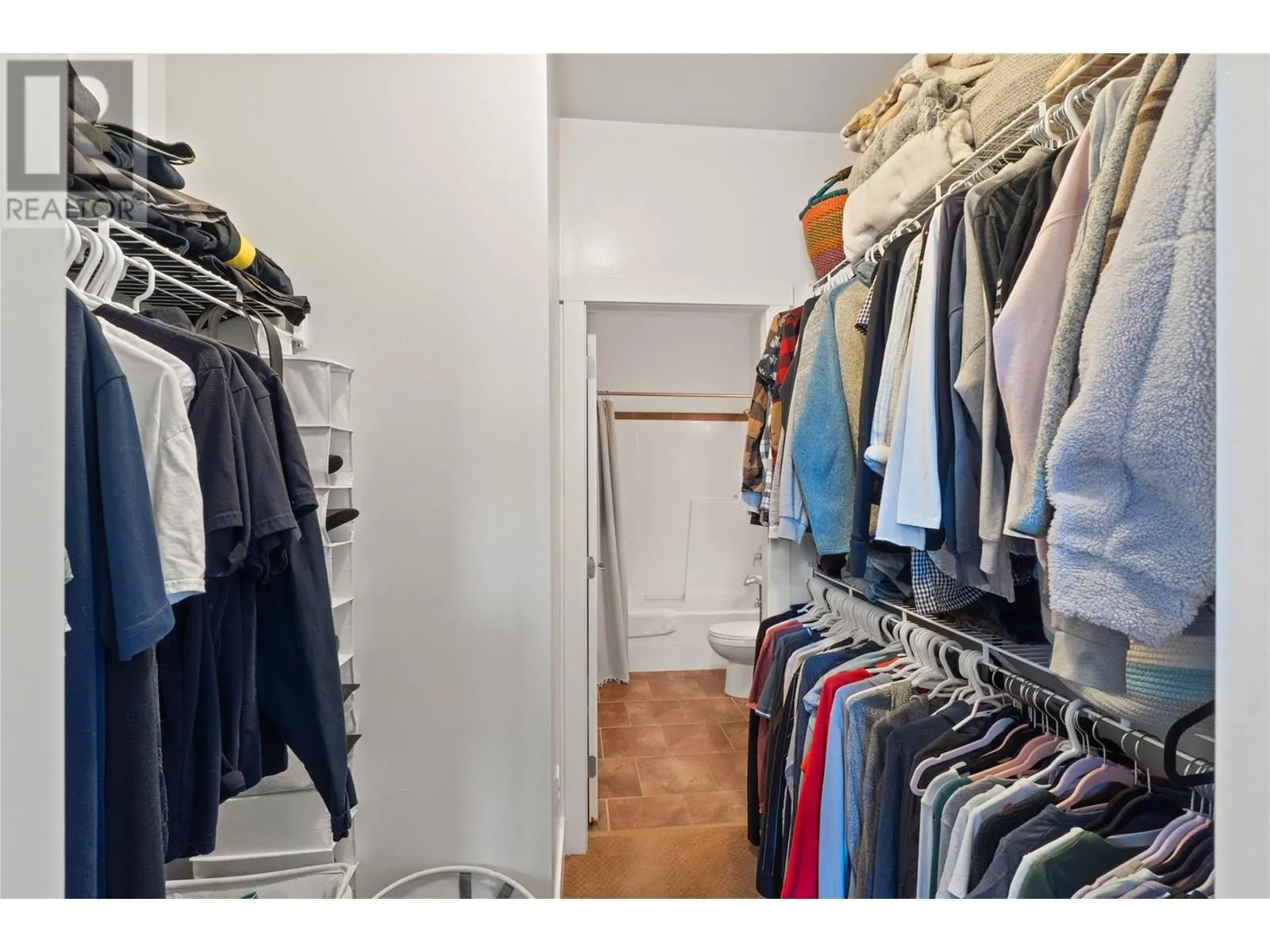 1701 MENZIES Street Unit# 304