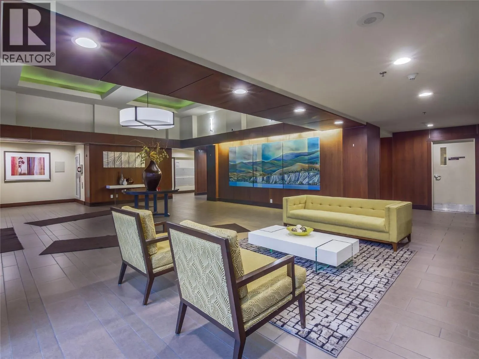75 Martin Street Unit# 1004