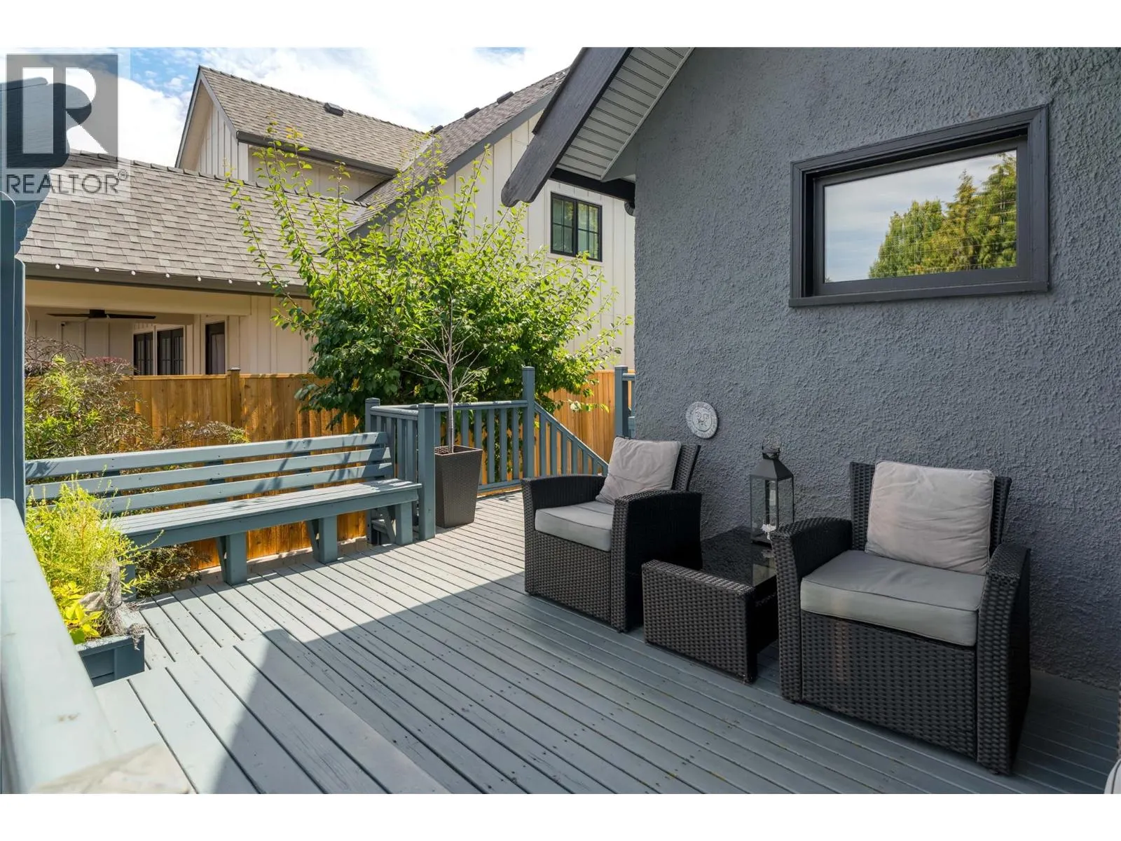 354 BURNE Avenue