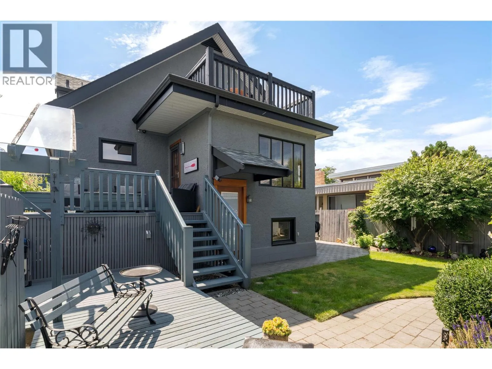 354 BURNE Avenue