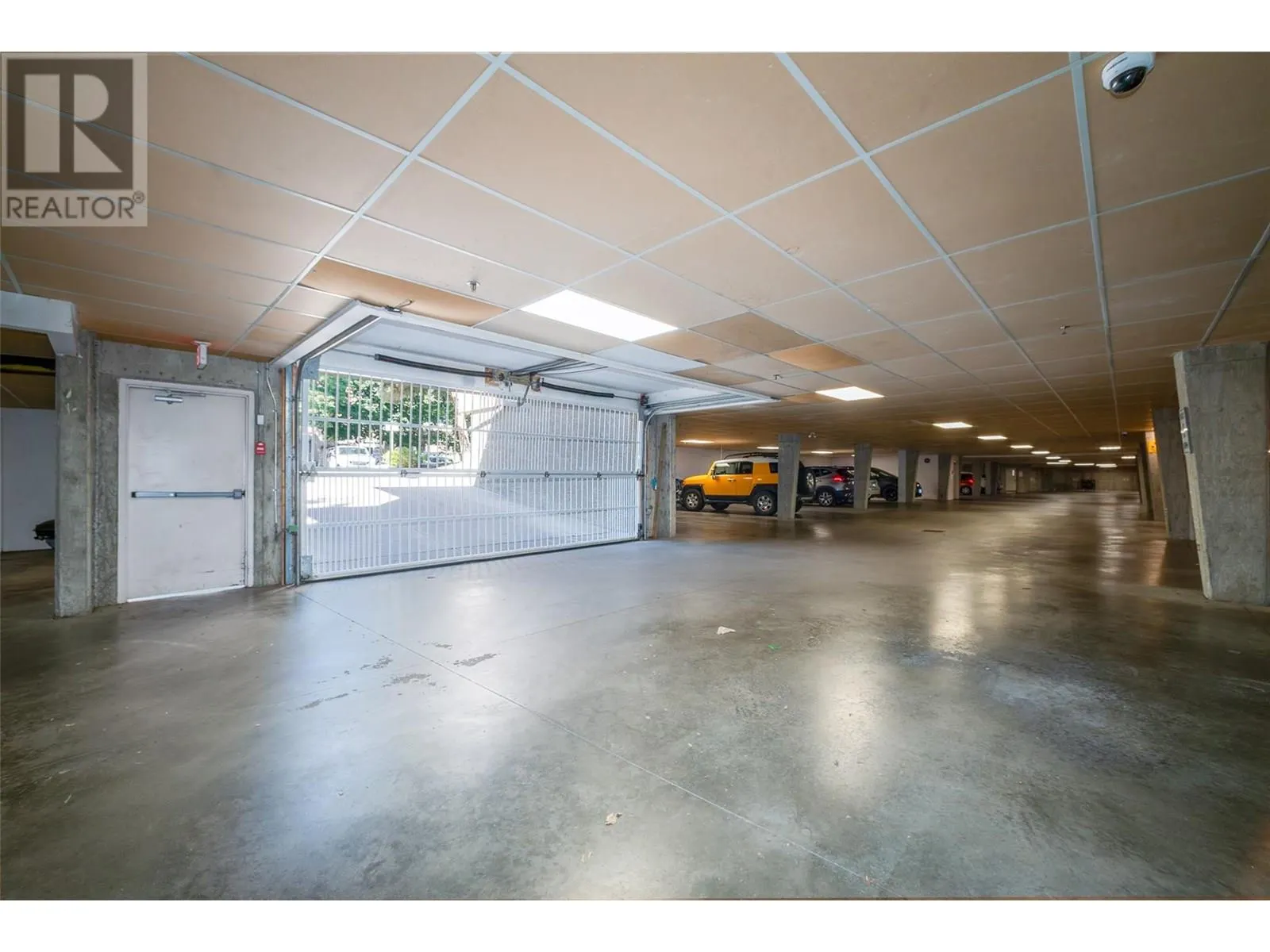 709 Houghton Road Unit# 111
