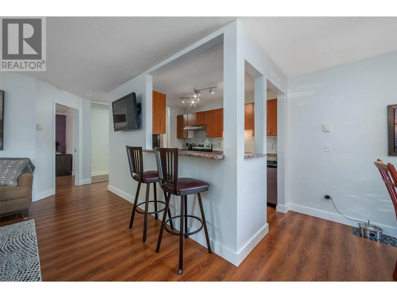 709 Houghton Road Unit# 111