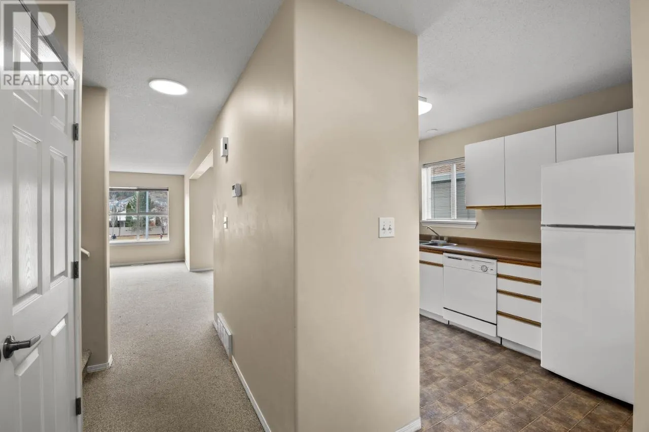 1920 HUGH ALLAN Drive Unit# 4