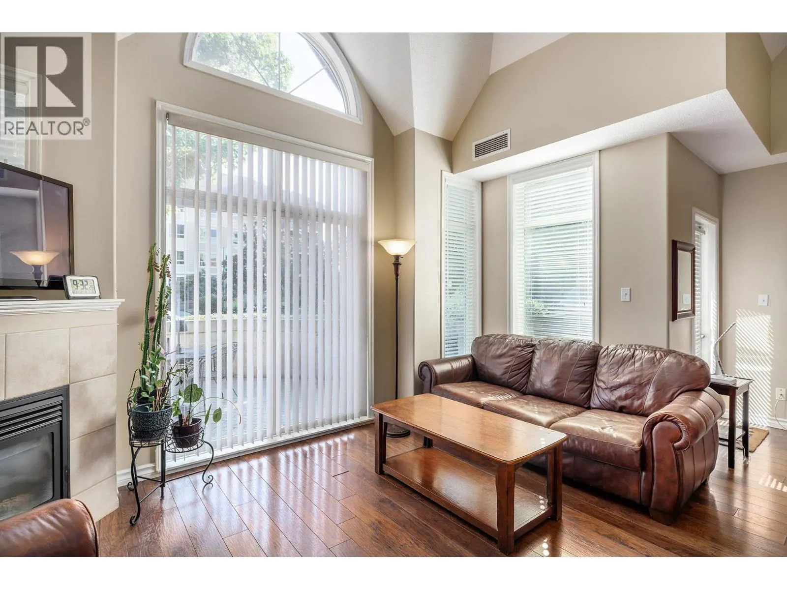 1128 Sunset Drive Unit# 102