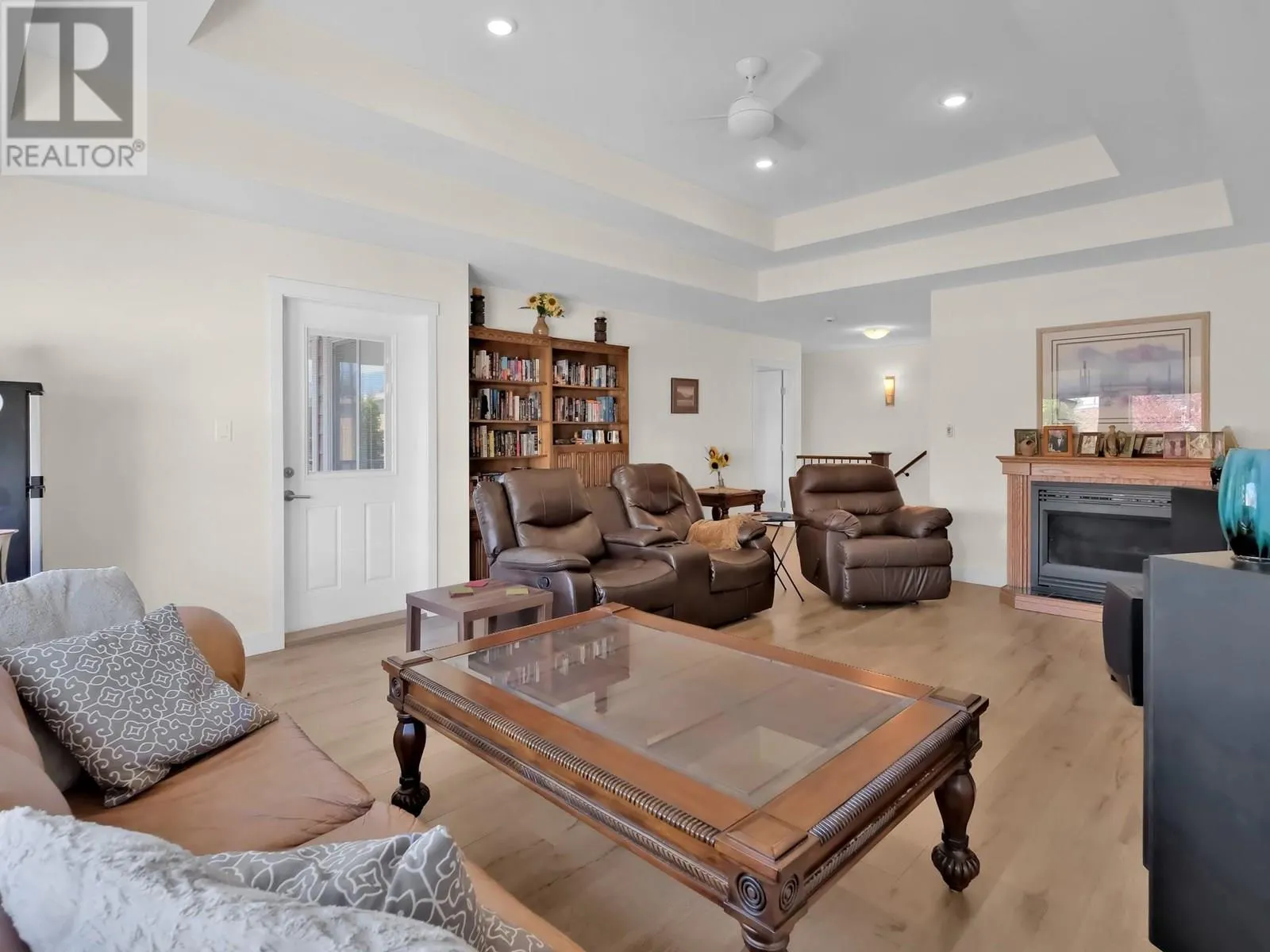 1011 Dynes Avenue