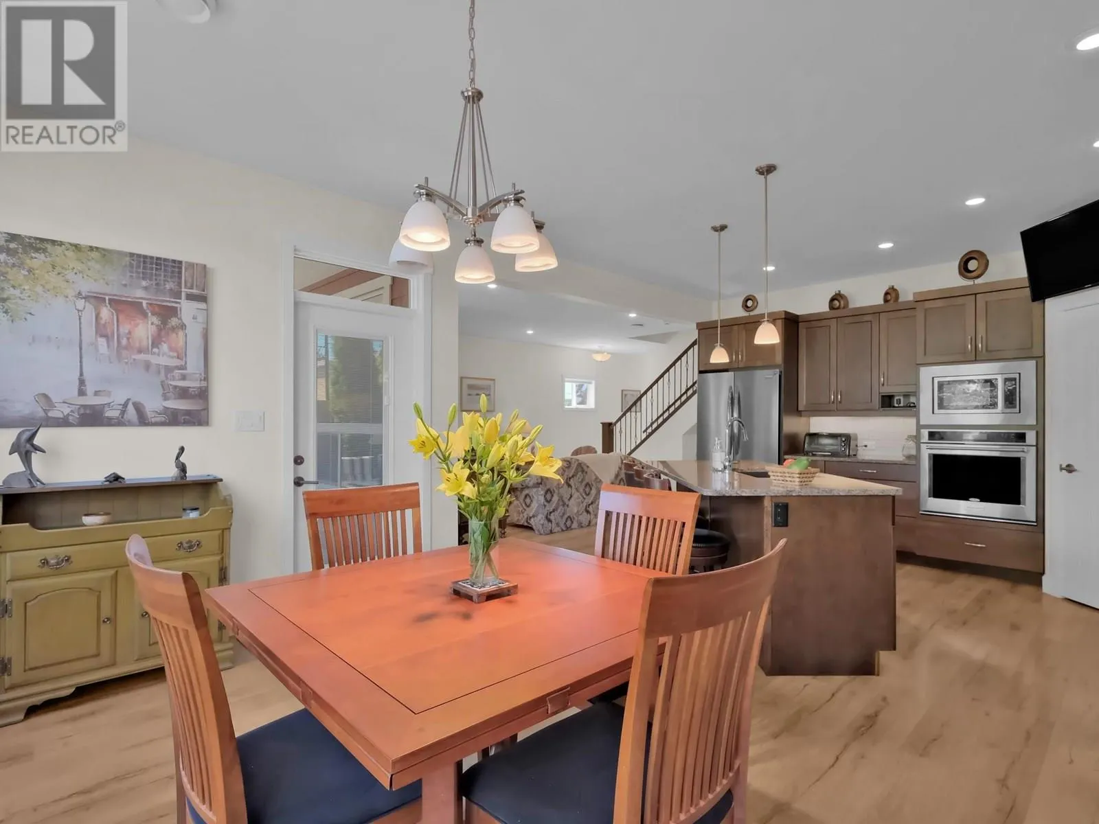 1011 Dynes Avenue
