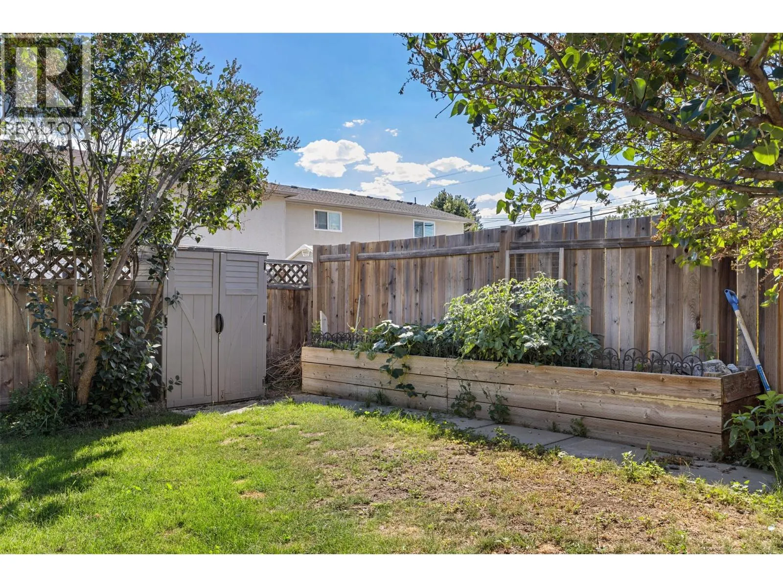 1697 Greenfield Avenue Unit# 4