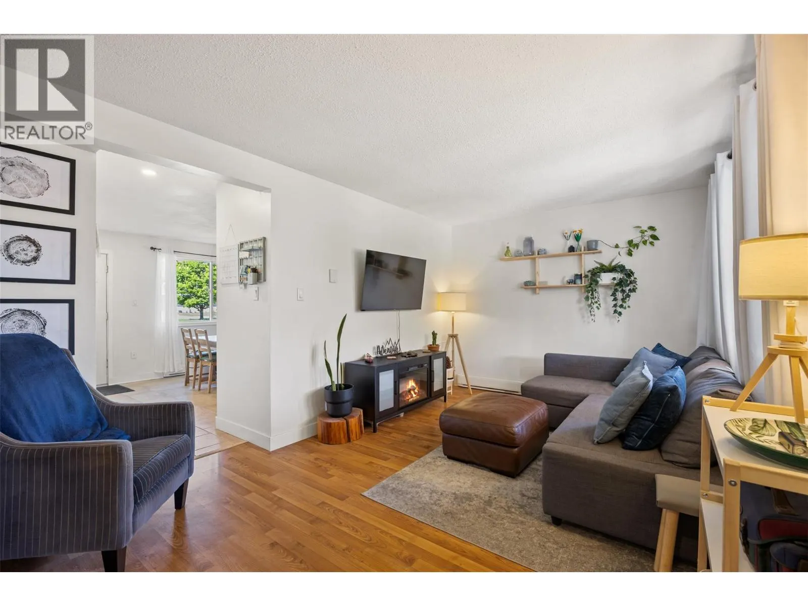 1697 Greenfield Avenue Unit# 4