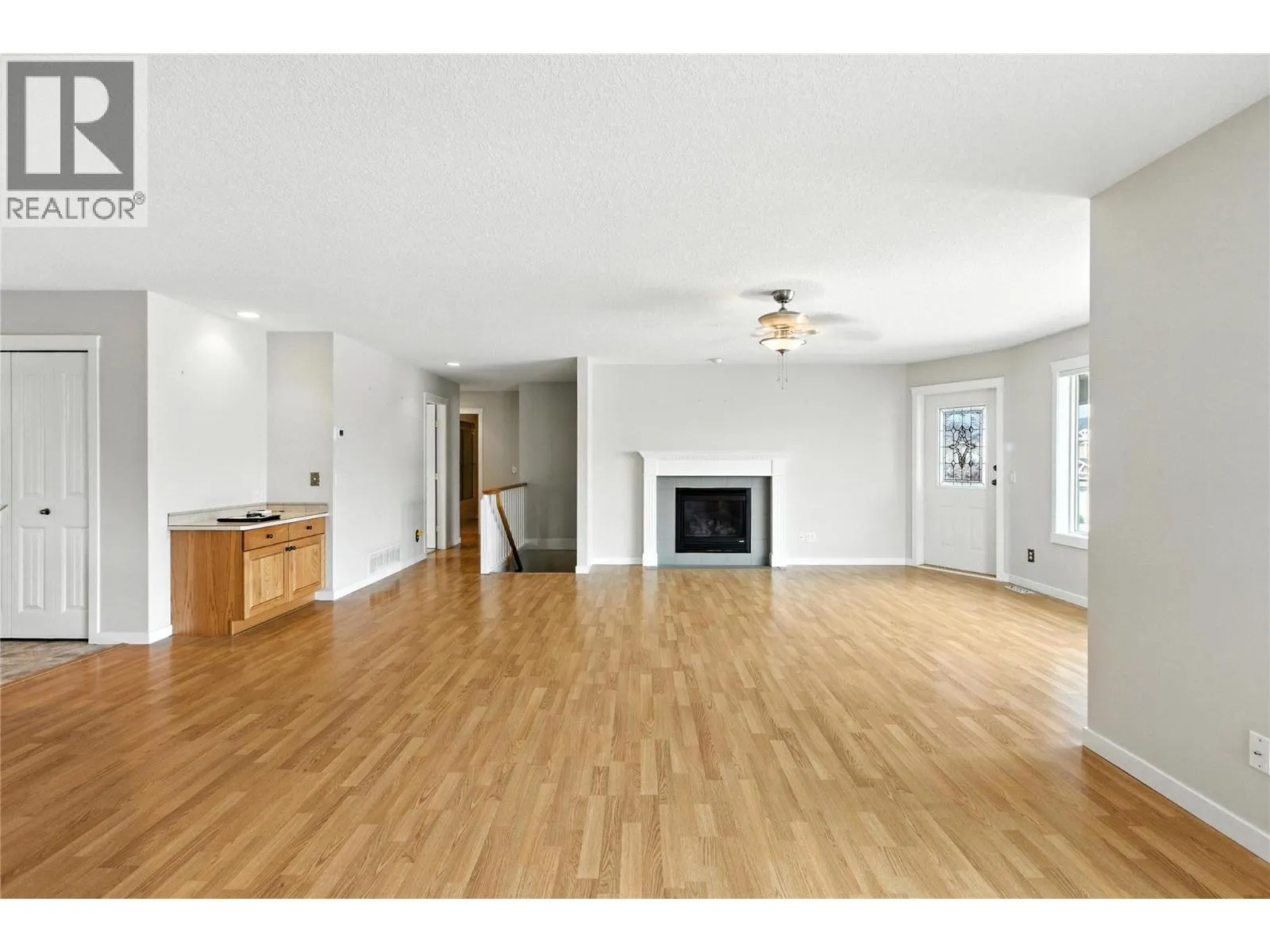 4504 Bellevue Drive