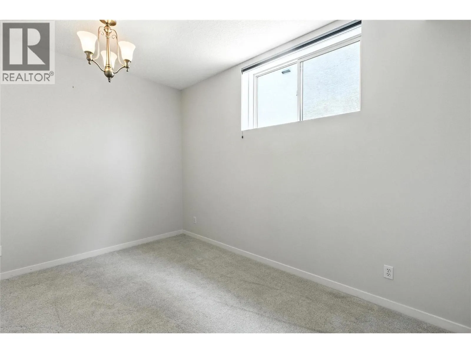4504 Bellevue Drive