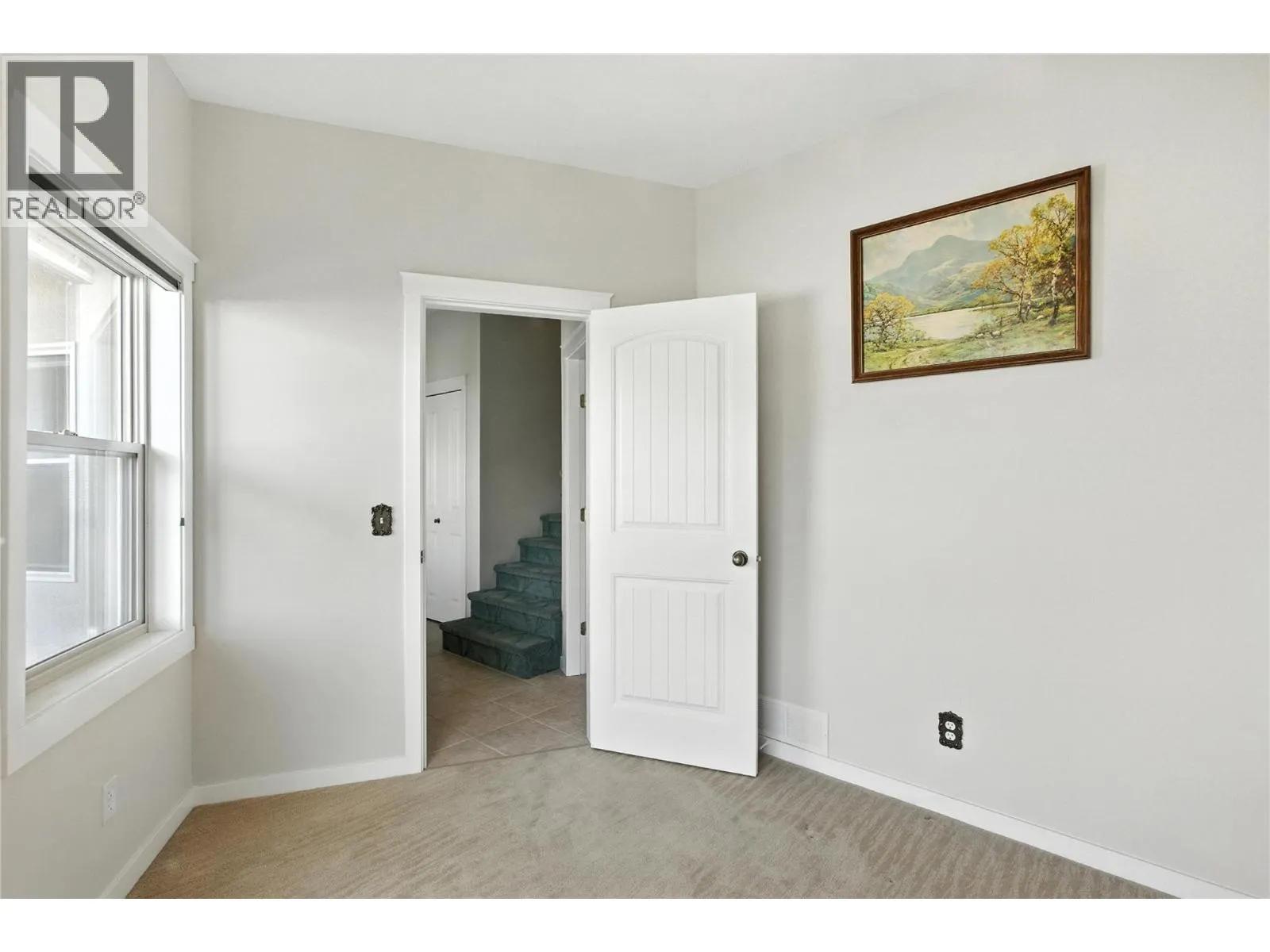 4504 Bellevue Drive