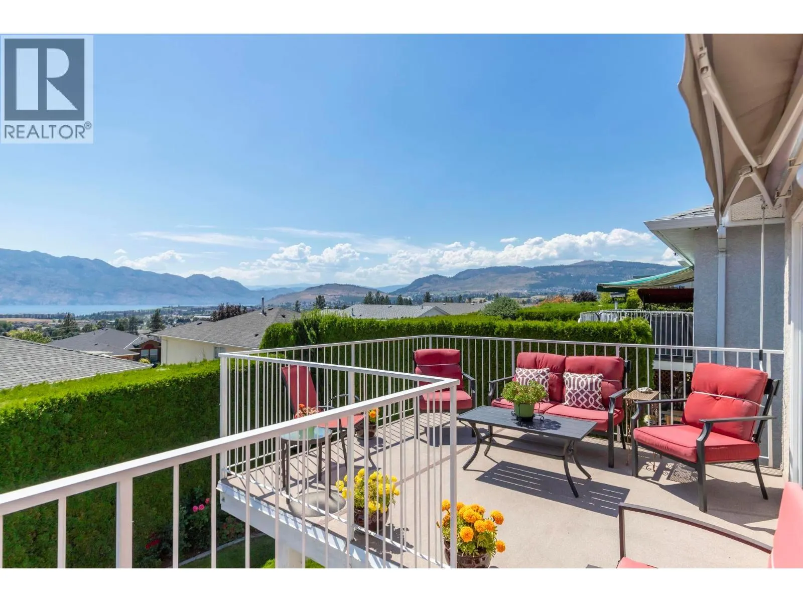 2440 Old Okanagan Highway Unit# 412