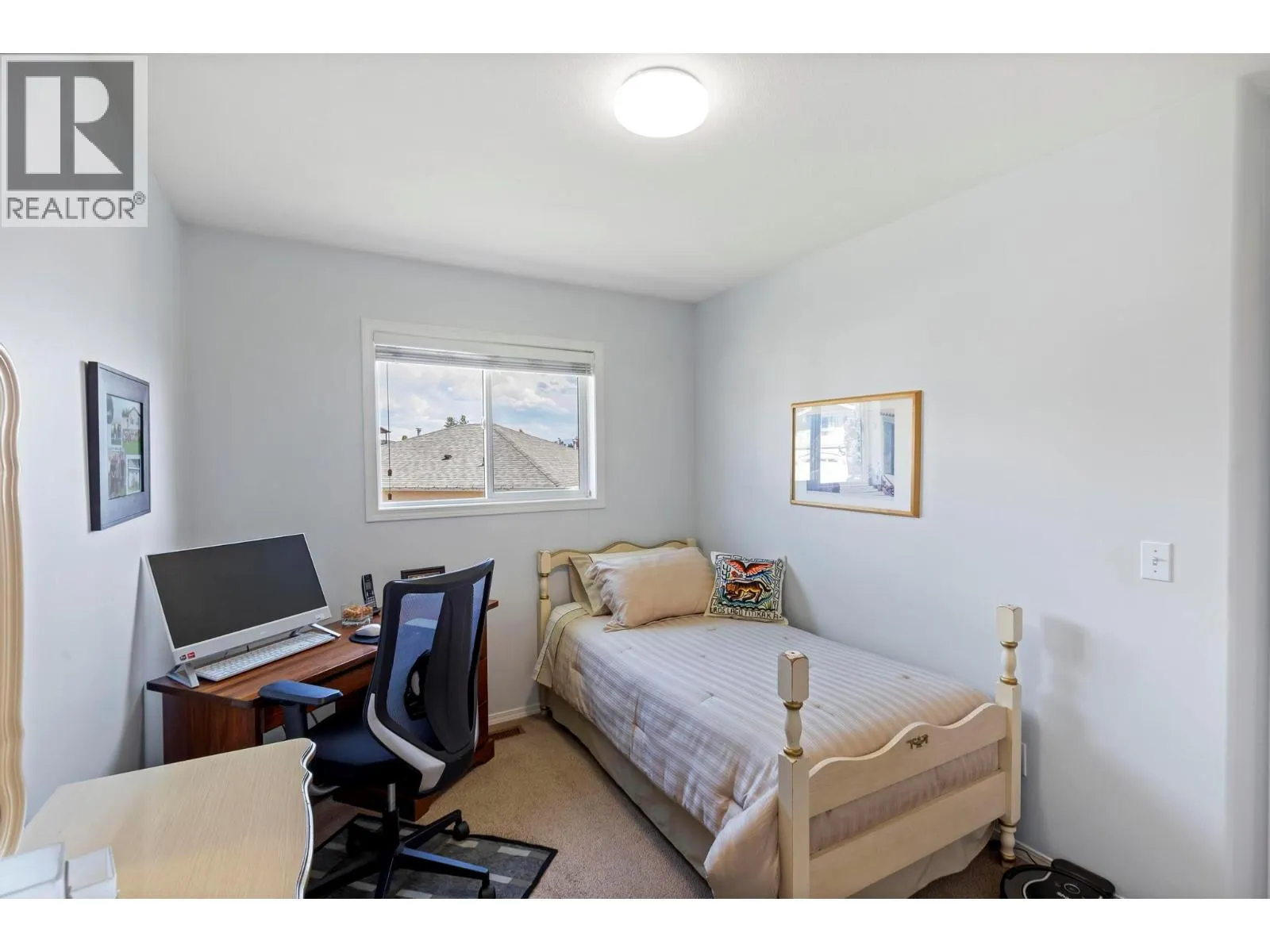 2440 Old Okanagan Highway Unit# 412