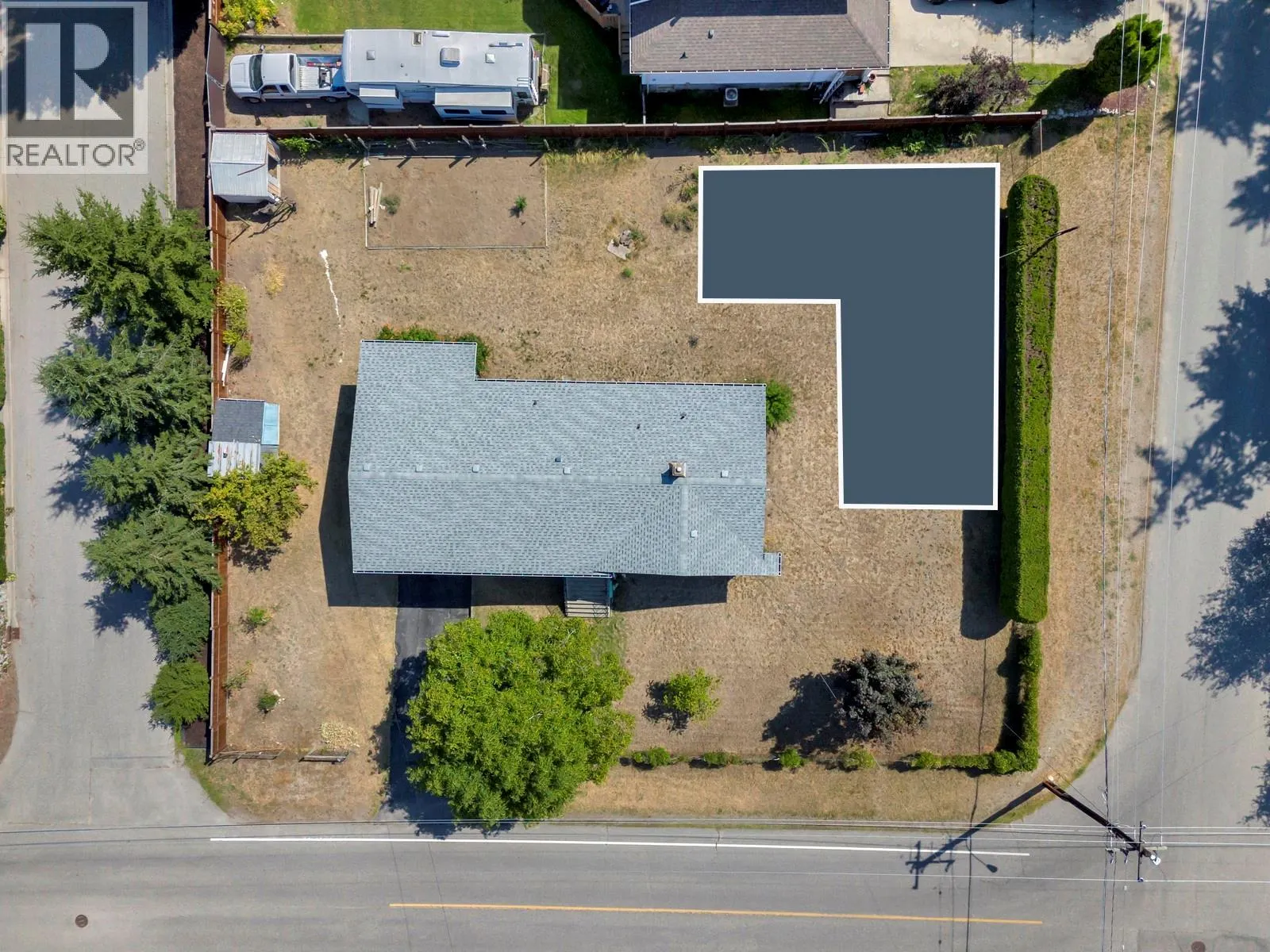 4693 Raymer Road