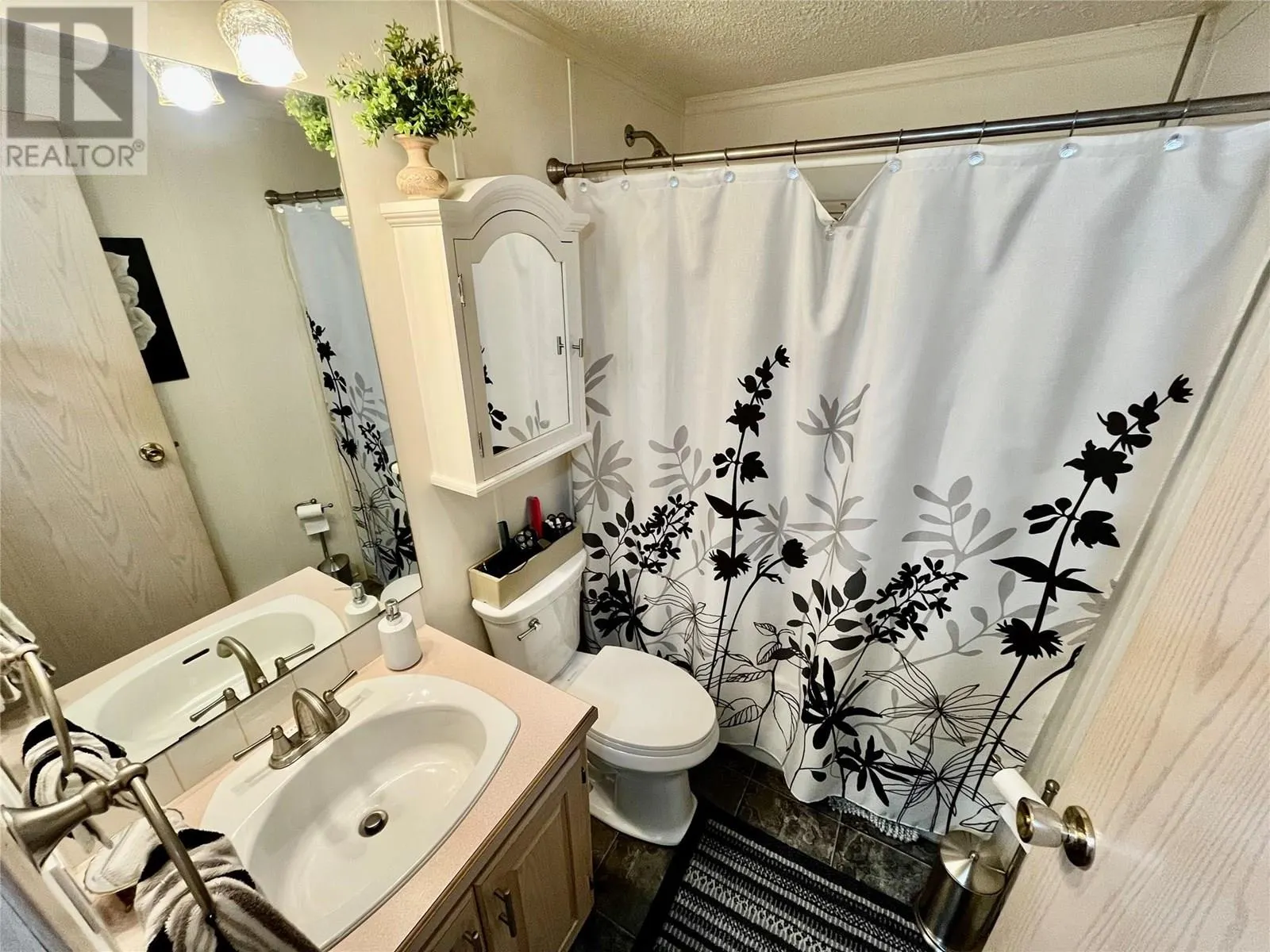 469 Main Street Unit# 11