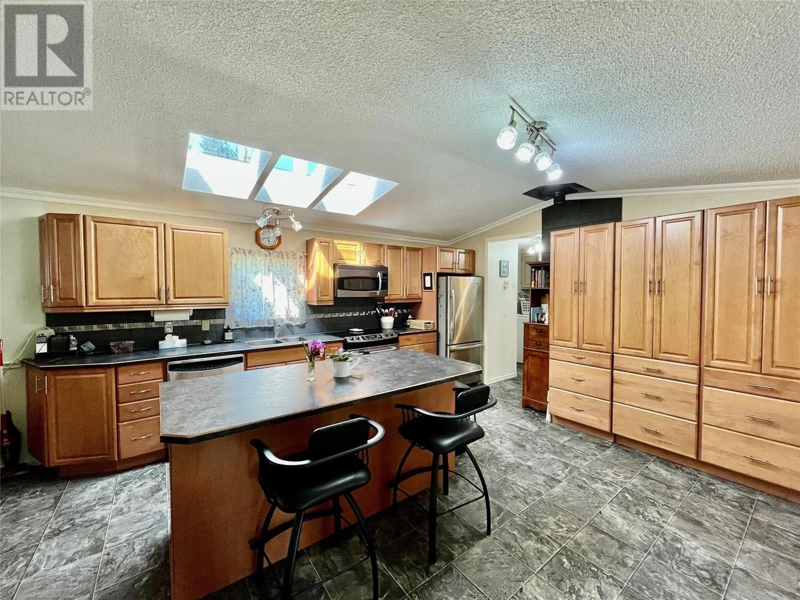 469 Main Street Unit# 11
