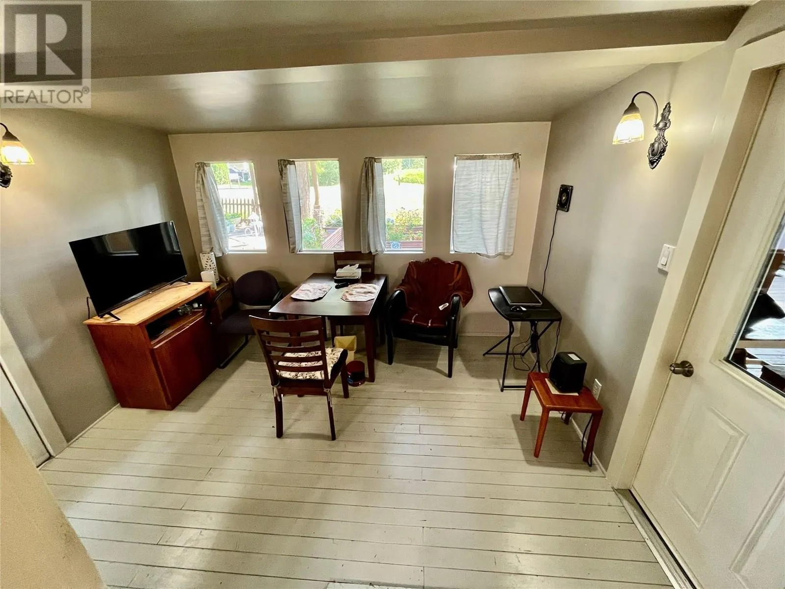 469 Main Street Unit# 11