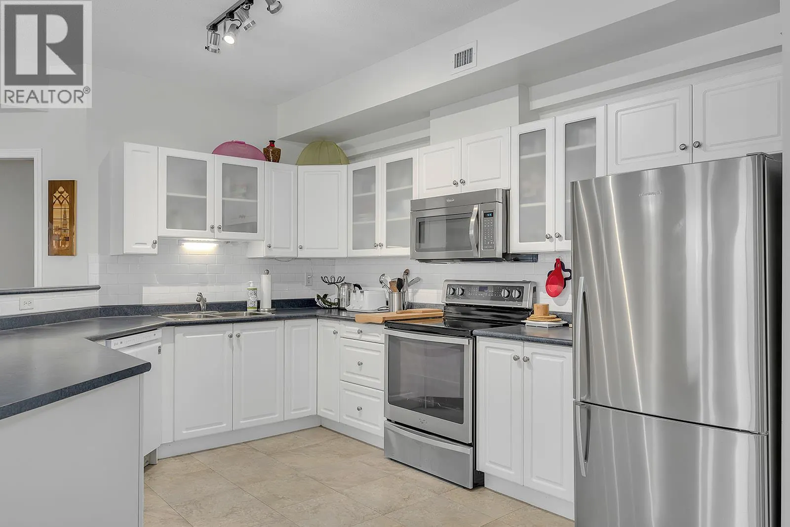 1088 Sunset Drive Unit# 410