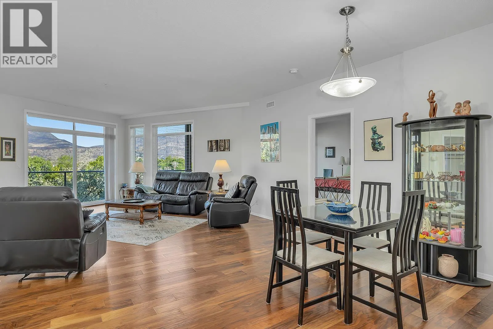 1088 Sunset Drive Unit# 410