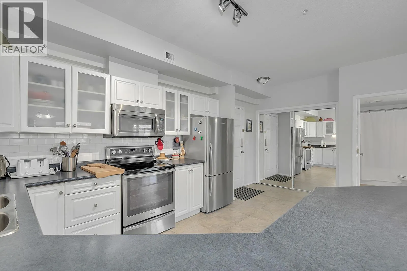 1088 Sunset Drive Unit# 410