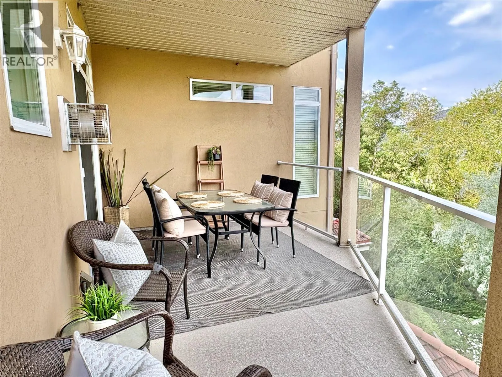 1088 Sunset Drive Unit# 410