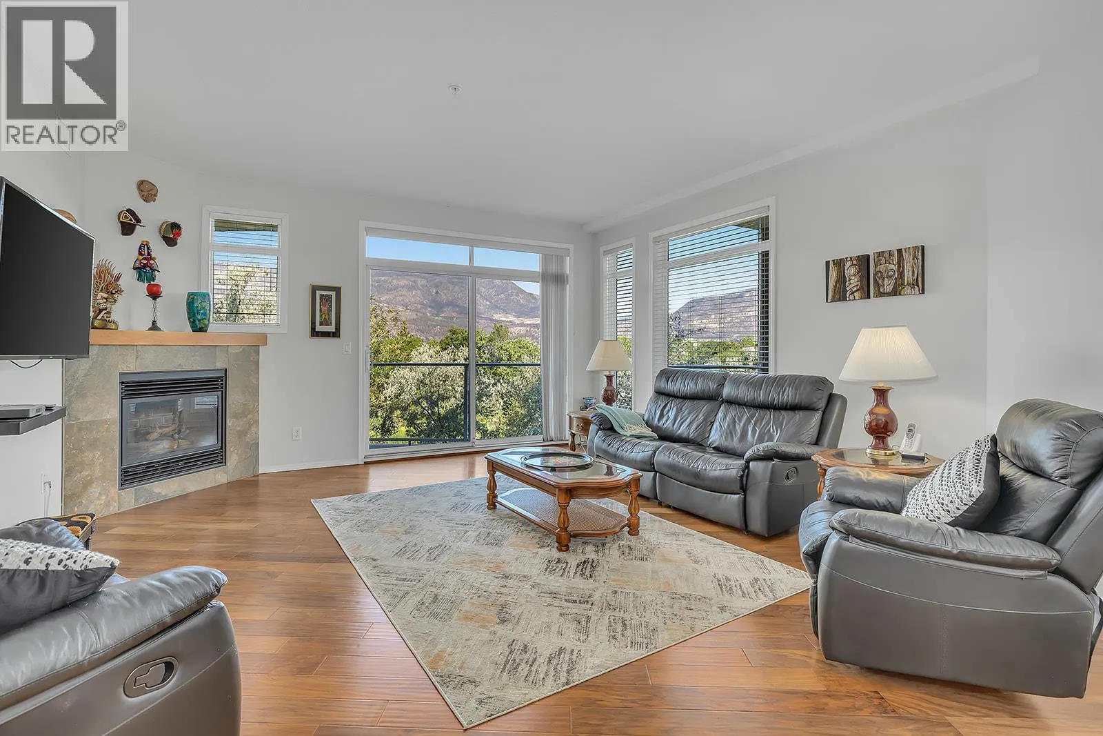 1088 Sunset Drive Unit# 410