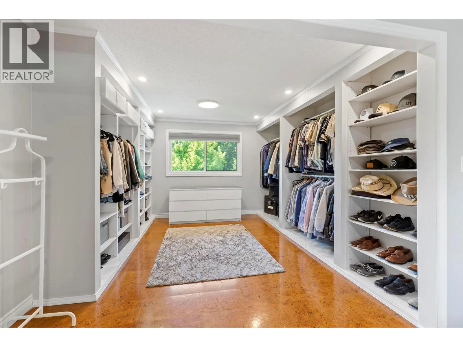 4540 Lakeshore Road