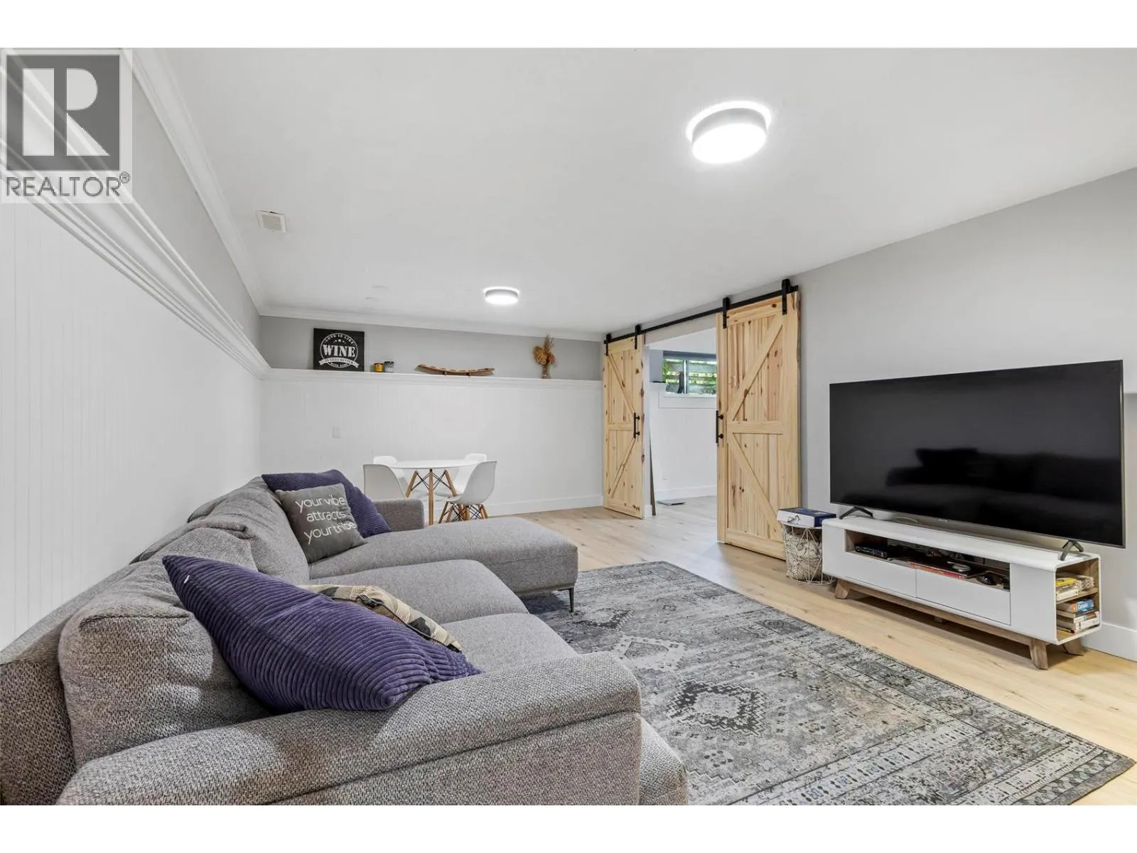 4540 Lakeshore Road