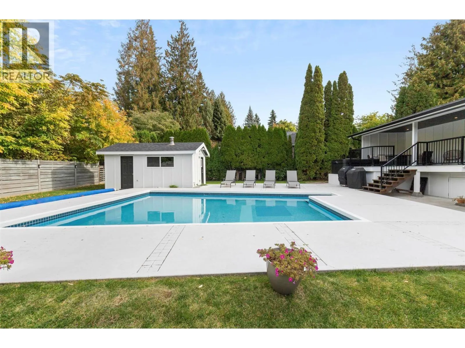 4540 Lakeshore Road