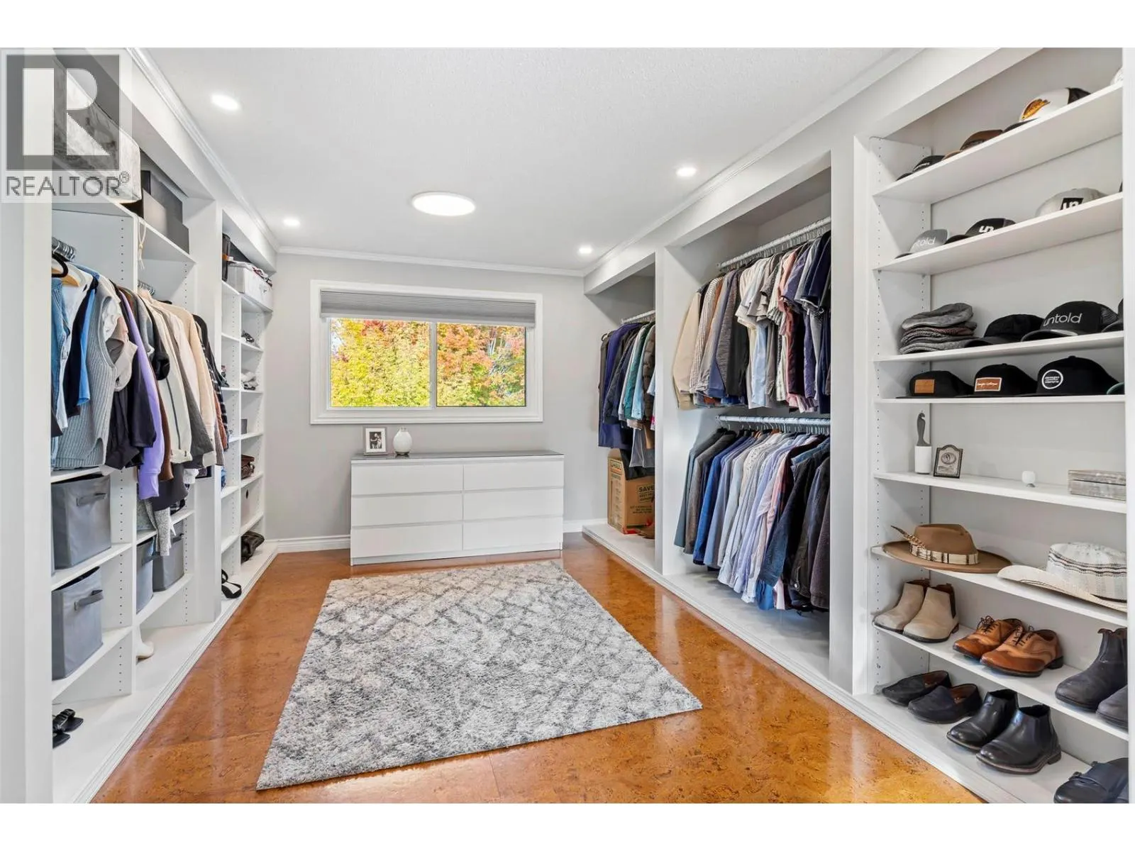 4540 Lakeshore Road