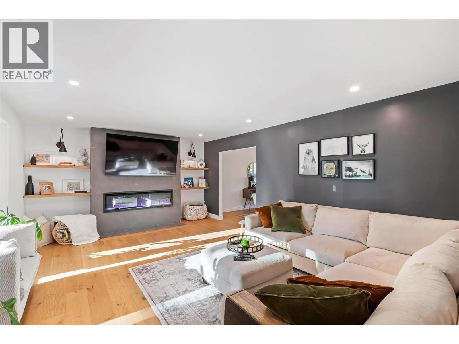 4540 Lakeshore Road