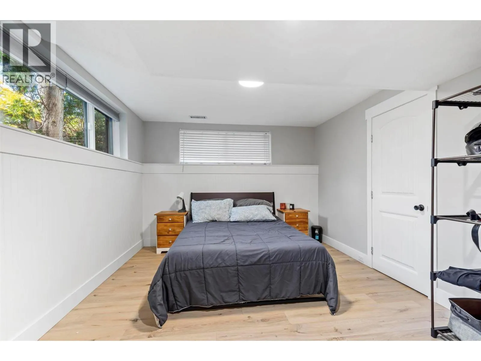 4540 Lakeshore Road