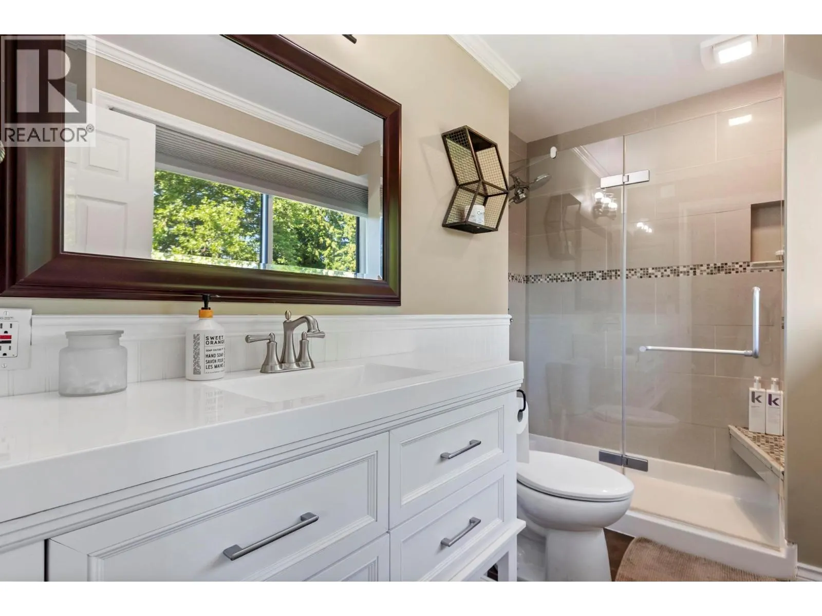 4540 Lakeshore Road