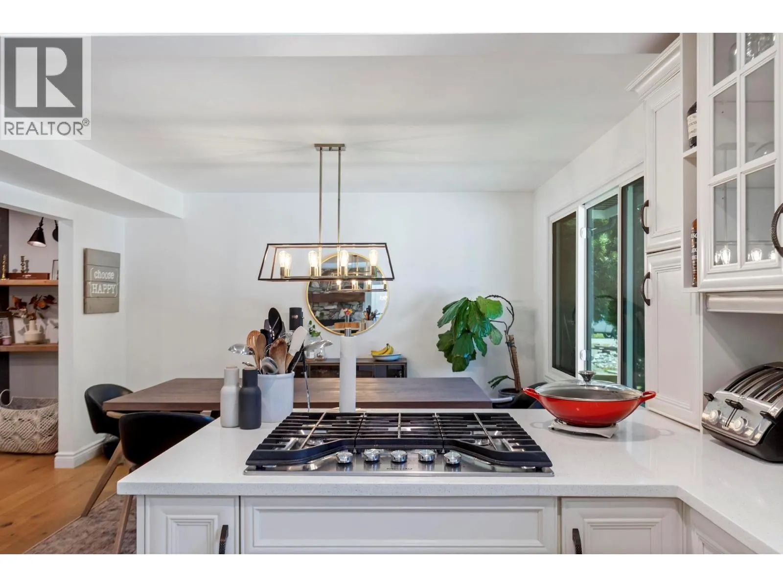 4540 Lakeshore Road