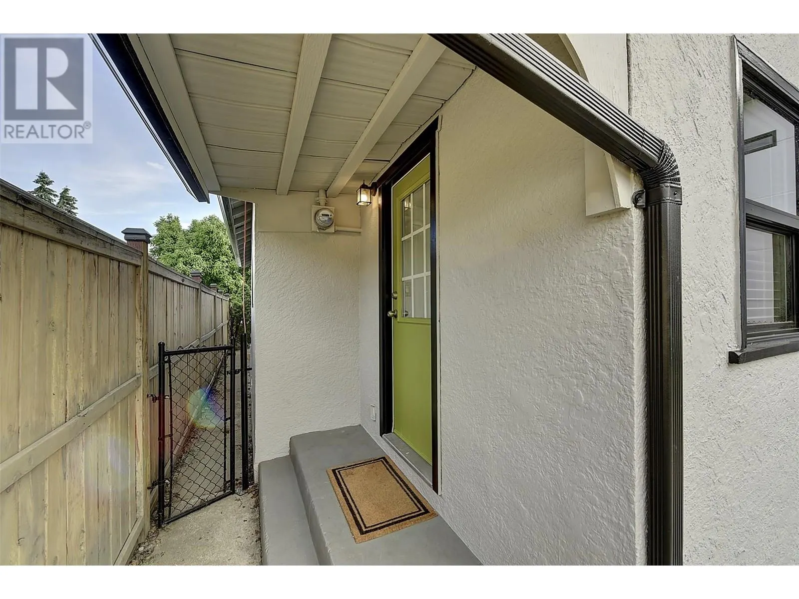 928 Fuller Avenue
