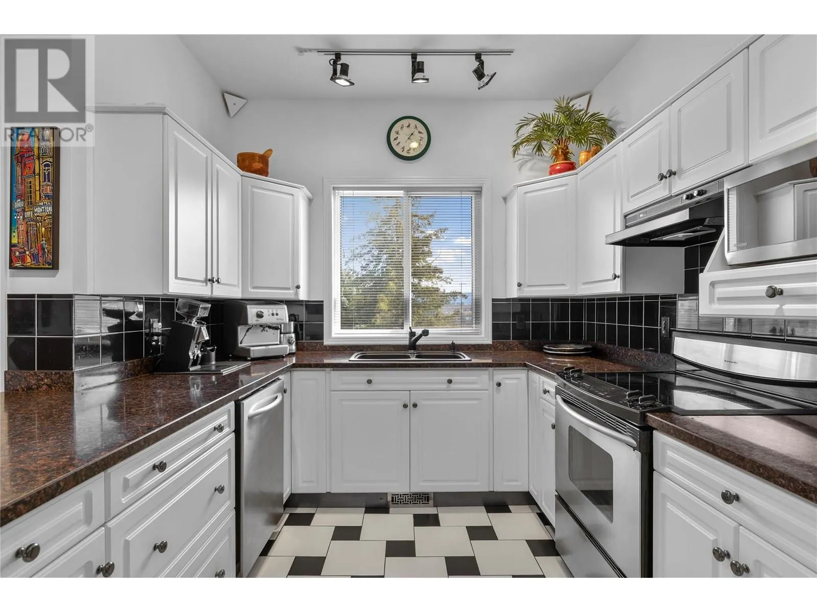 1116 Caledonia Way