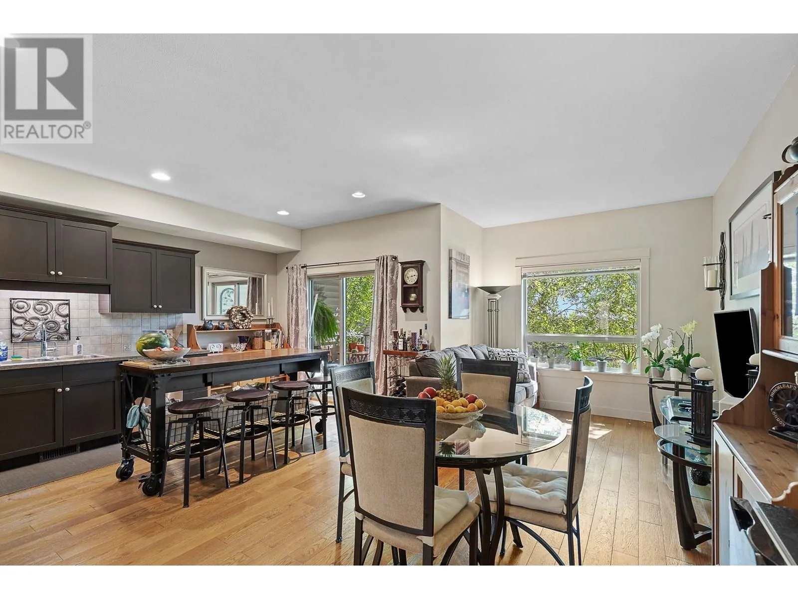 4900 Heritage Drive Unit# 203
