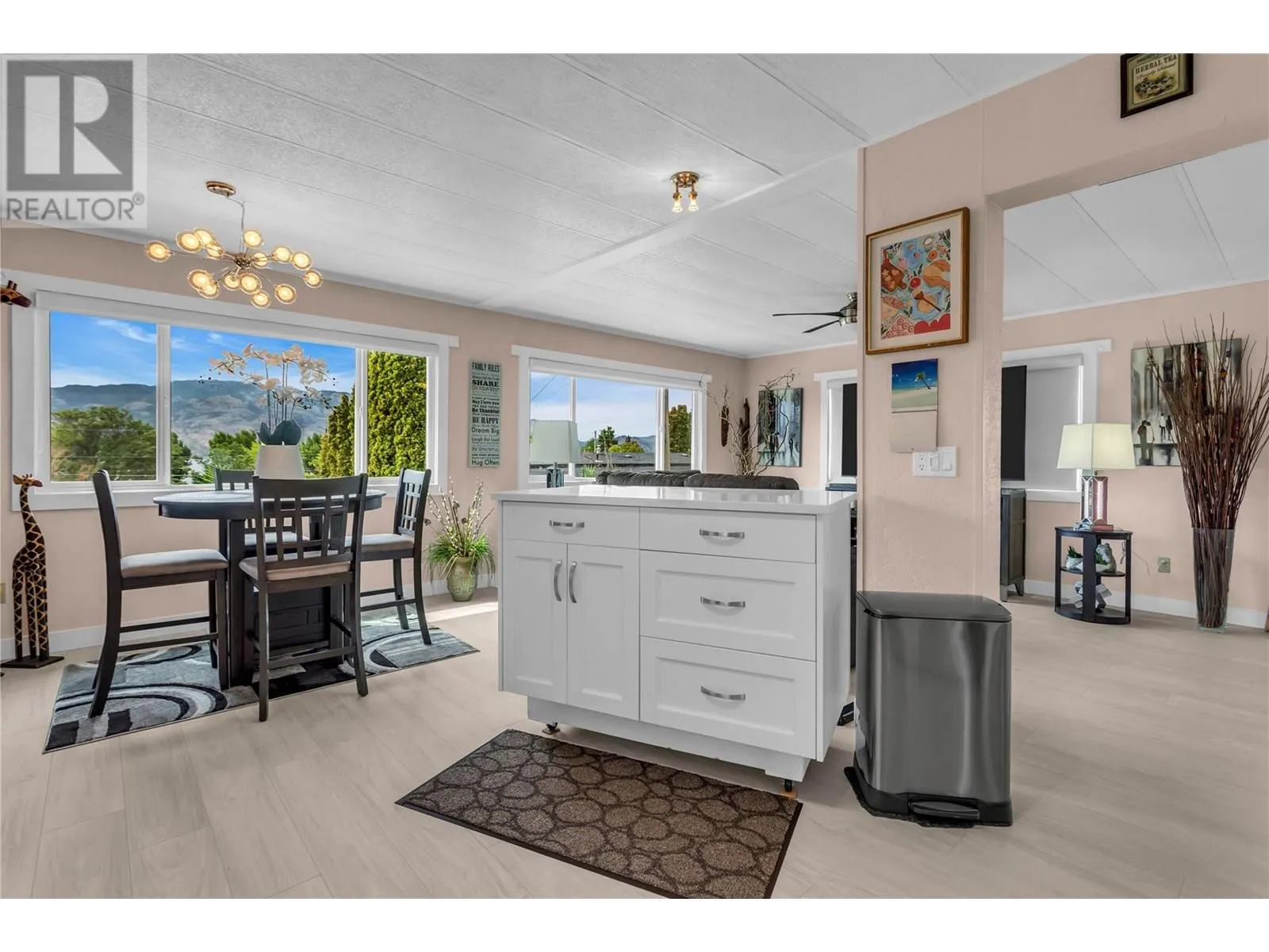 2098 Boucherie Road Unit# 26