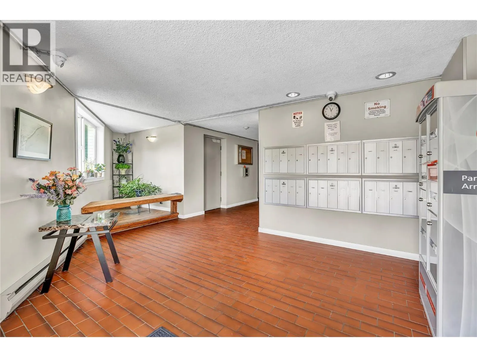 803 FAIRVIEW Road Unit# 201