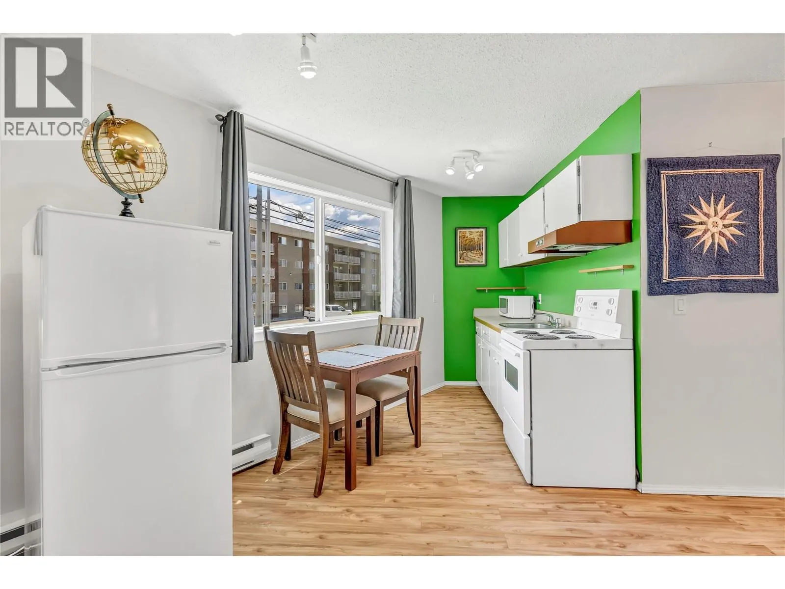 803 FAIRVIEW Road Unit# 201