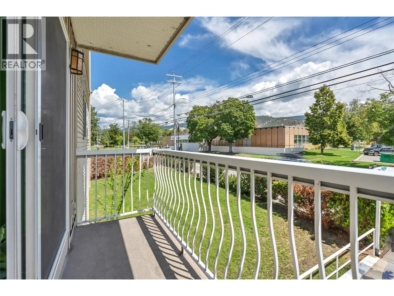 803 FAIRVIEW Road Unit# 201
