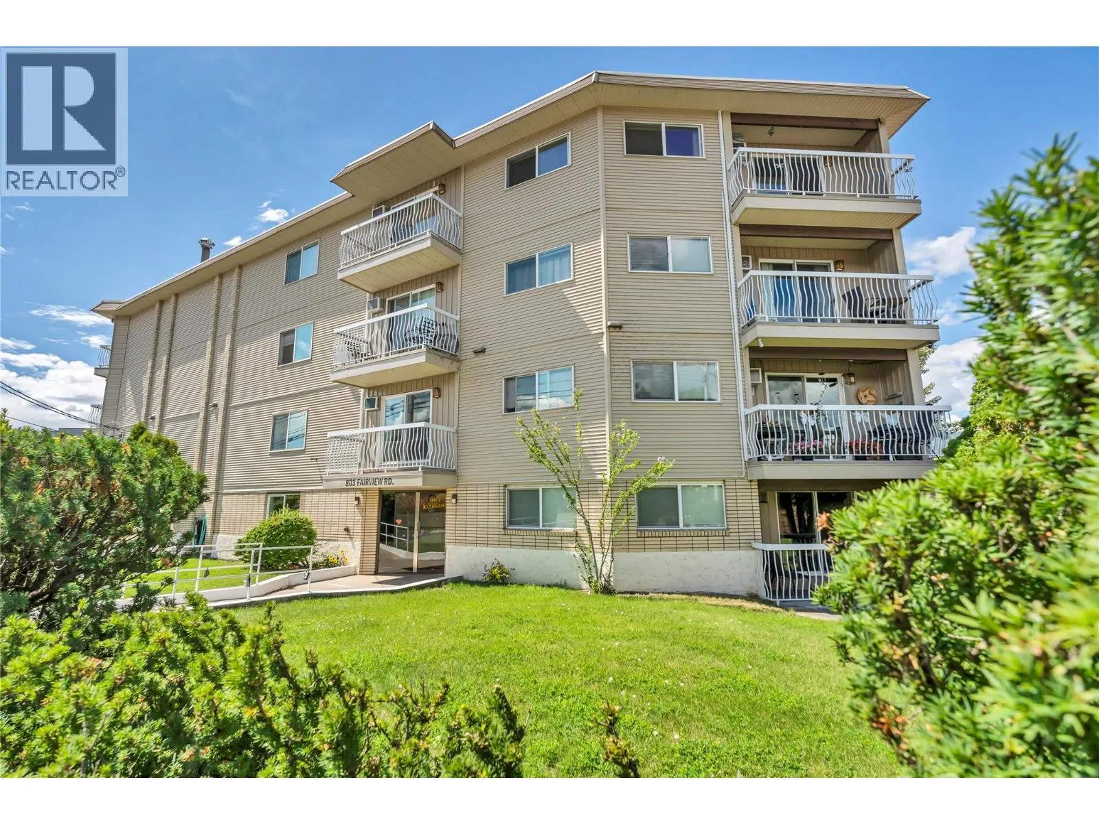 803 FAIRVIEW Road Unit# 201