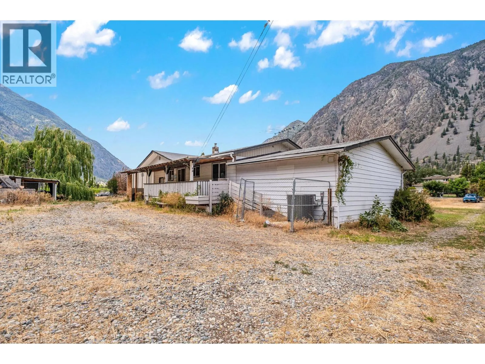 3219 River Road