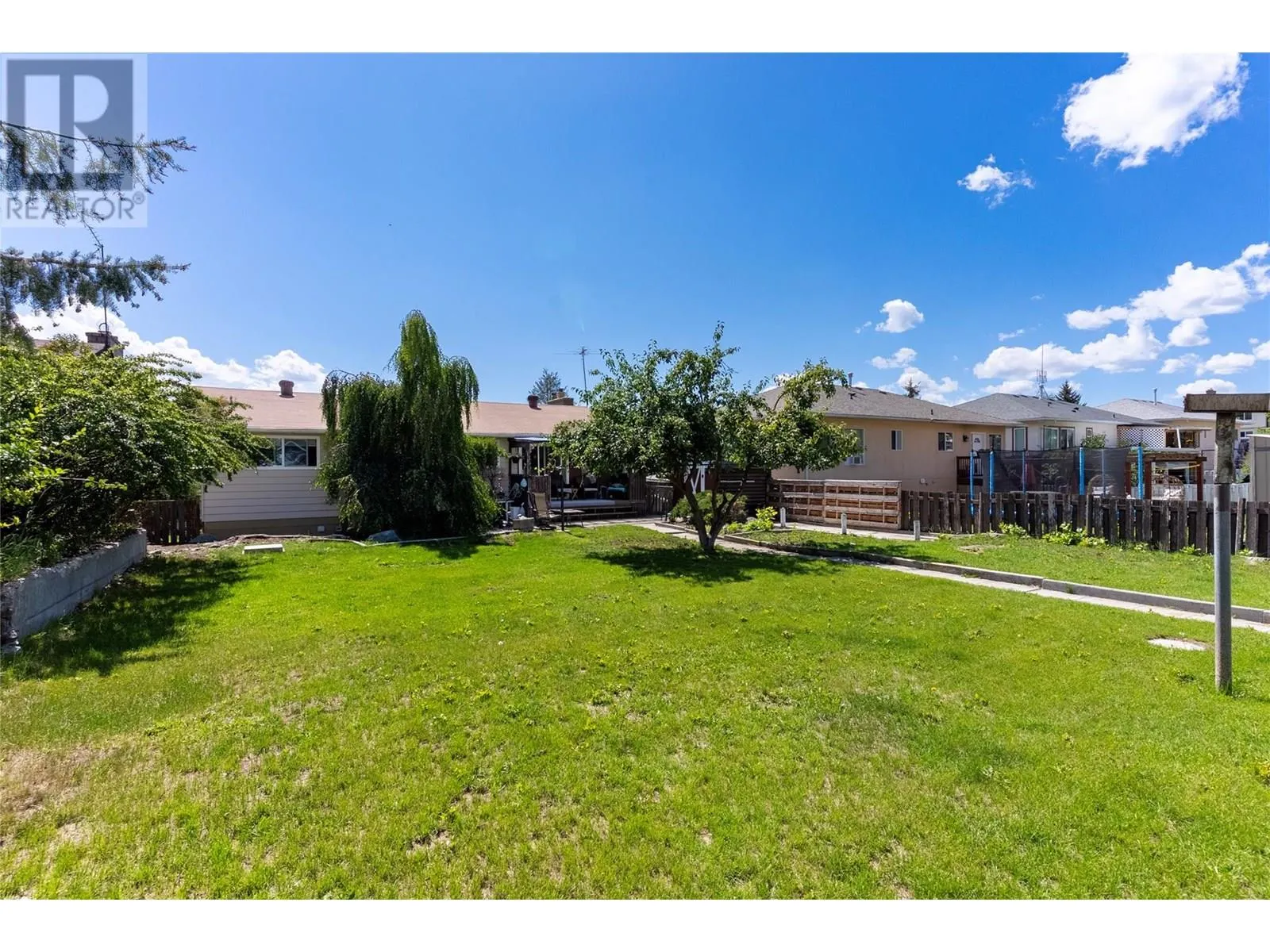 281 POPLAR Drive